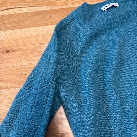 Elegant Teal Women's Crew Neck Sweater - Picture 3 of 4